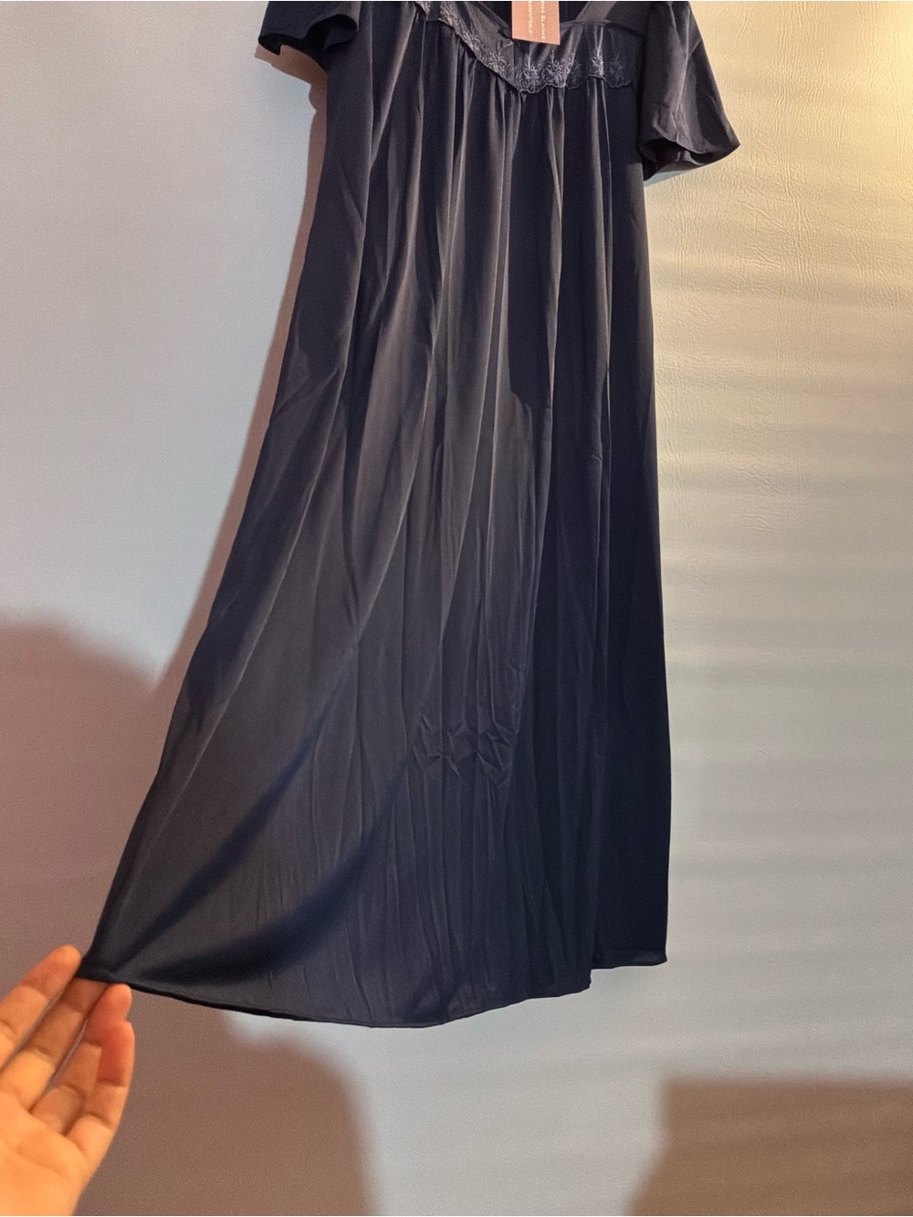 🌙✨🆕🏷️ Miss Elaine Essentials Nightgown PM Petite Medium Navy Embroidered - Picture 5 of 16